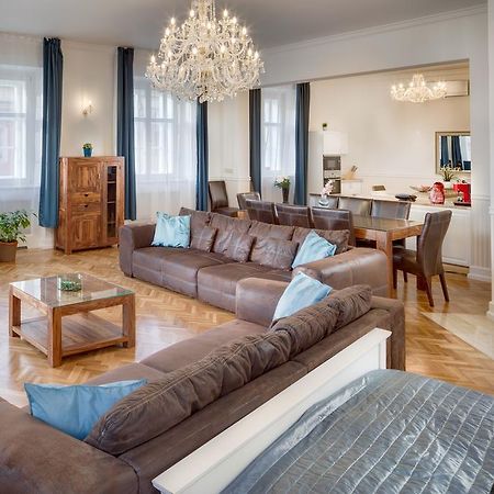 Smetanovo Nabrezi - Riverview Old Town Apartment Praga Exterior foto