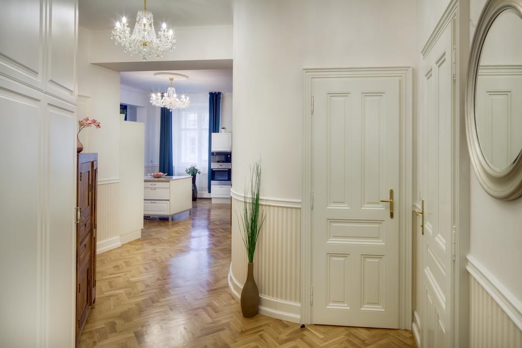 Smetanovo Nabrezi - Riverview Old Town Apartment Praga Exterior foto