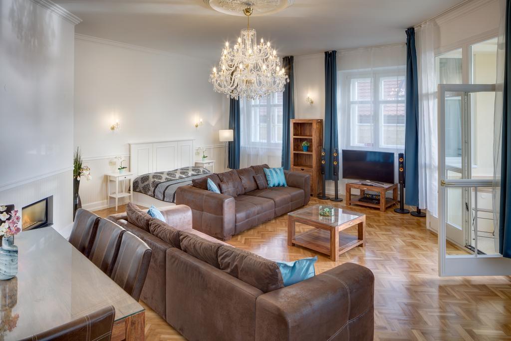 Smetanovo Nabrezi - Riverview Old Town Apartment Praga Exterior foto
